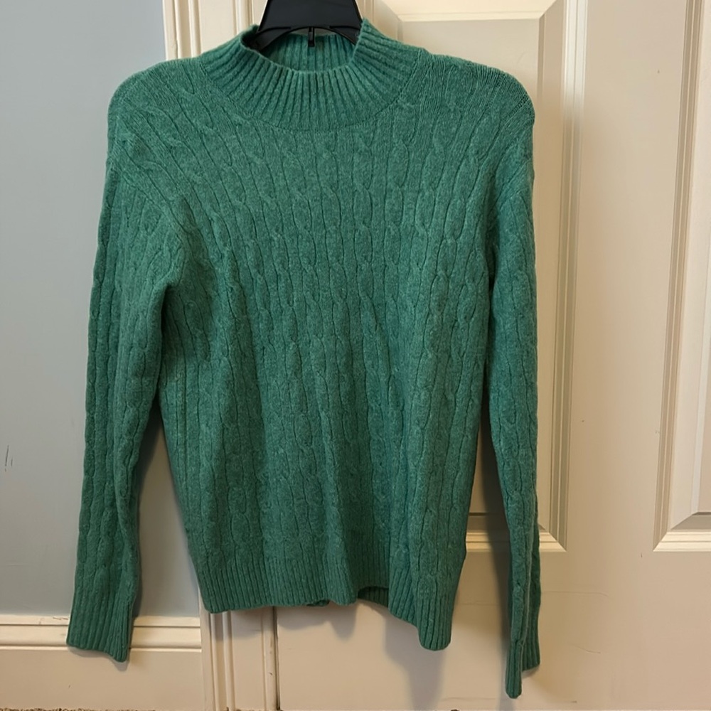 J Crew extra soft cable knit sweater